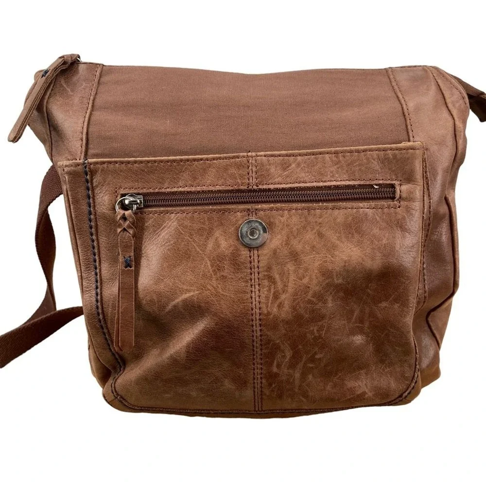 The Sak sak brown